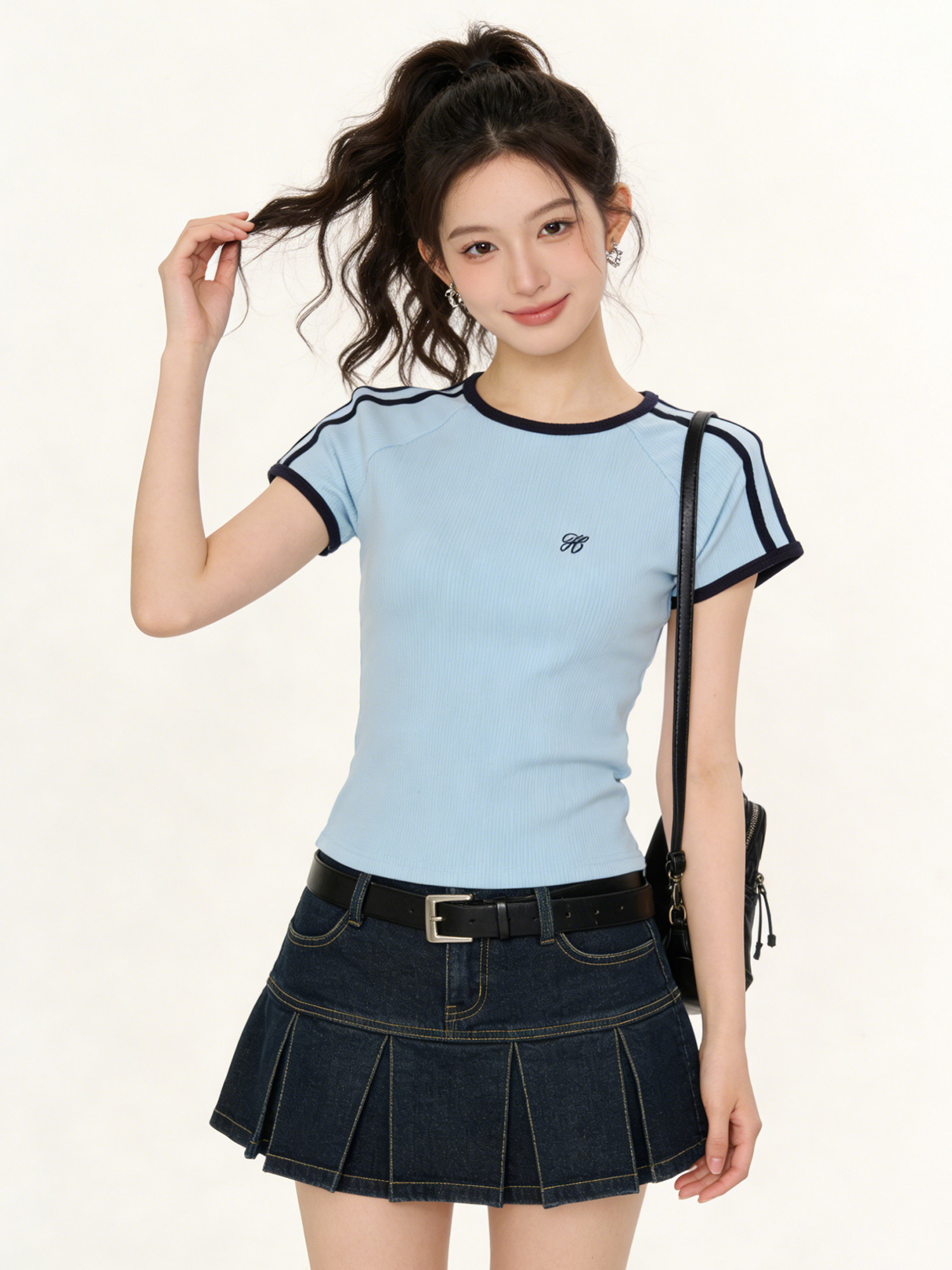 Slim Fit T-shirt met korte mou - Embroidery Moisturizer recensie en prijs