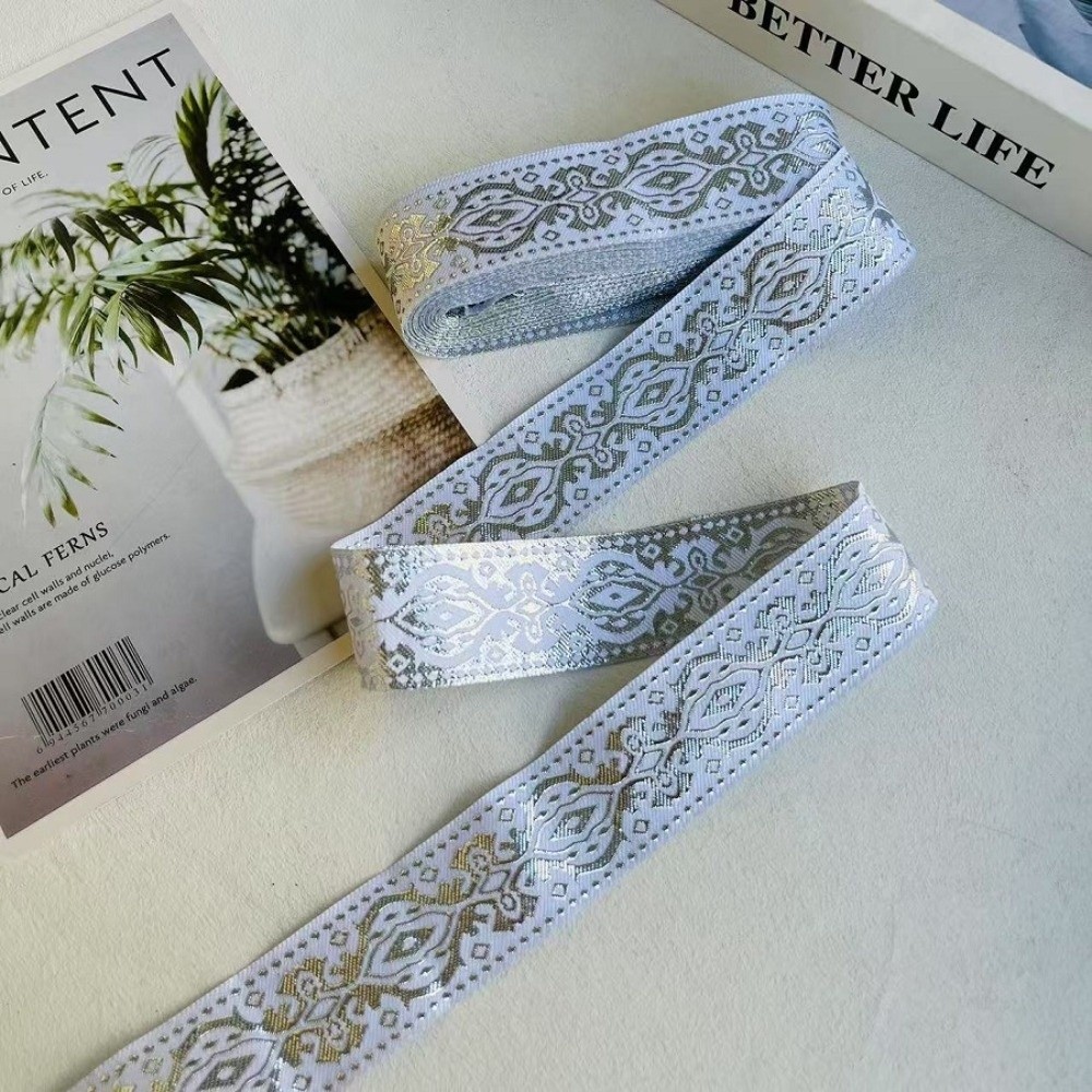 Zilveren glitter borduurlint,  - Embroidery Ribbon recensie en prijs